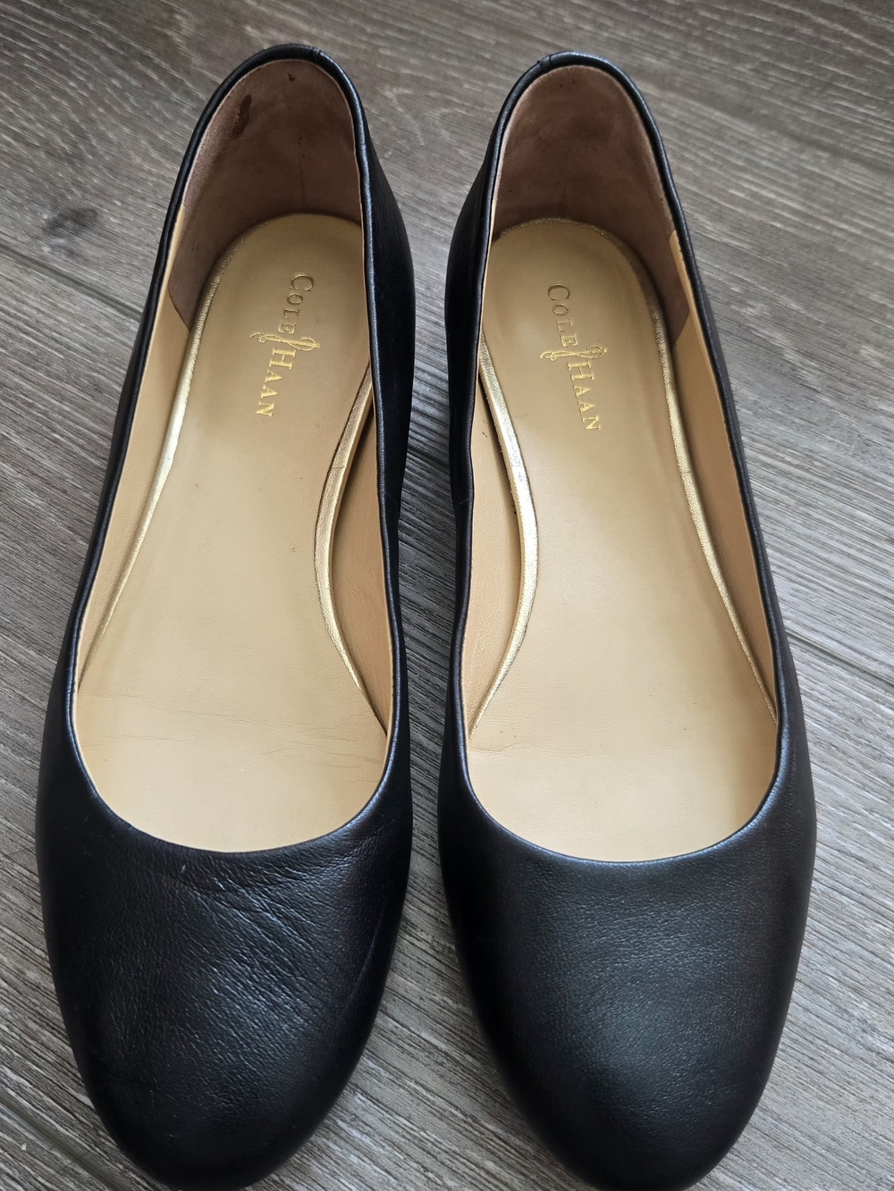 Cole Haan Nike Air Black Leather Ballet Flats Gold Trim Demi Wedge Size 6B EUC